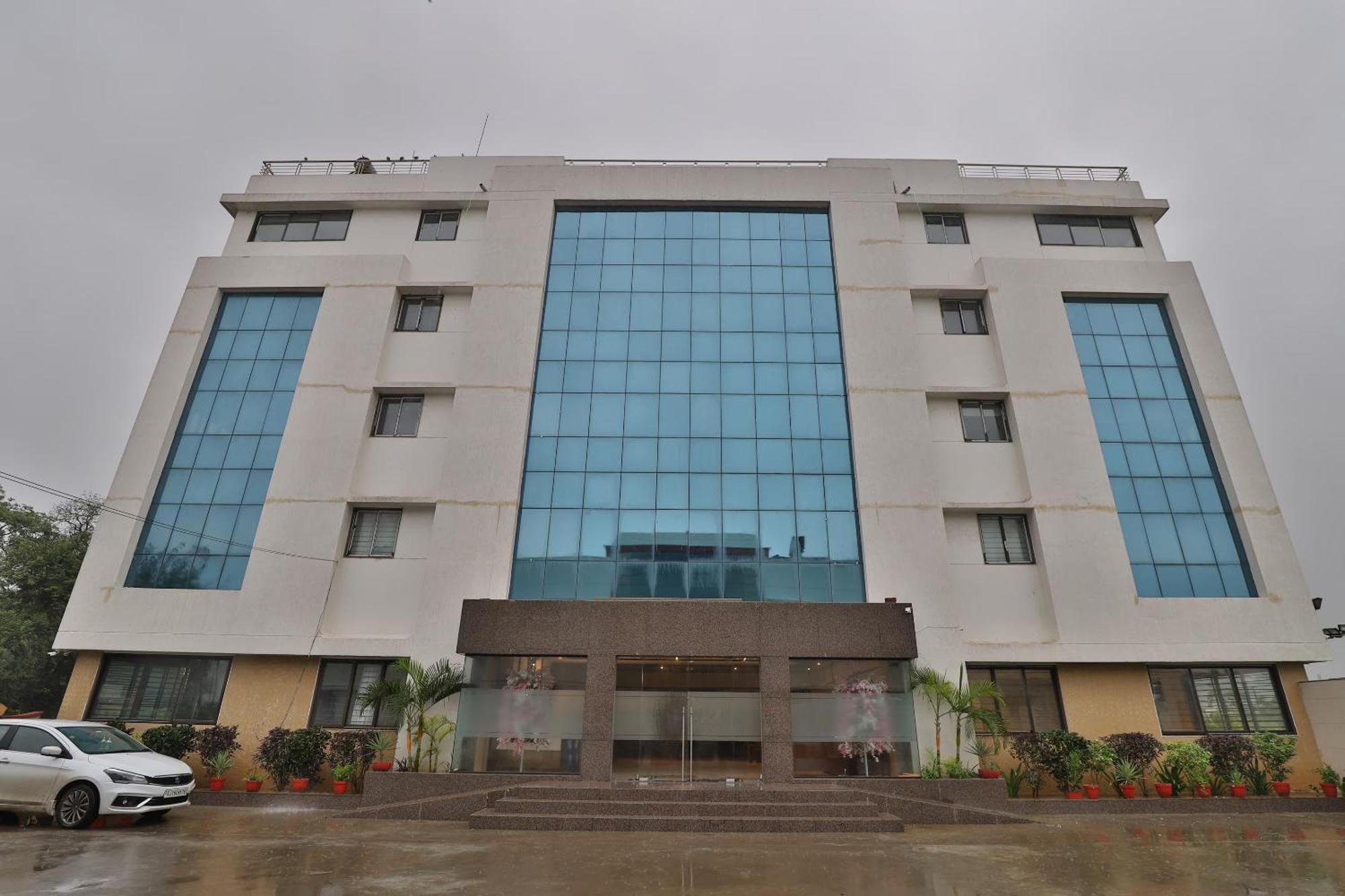 Bharuch Atithi Resort מראה חיצוני תמונה